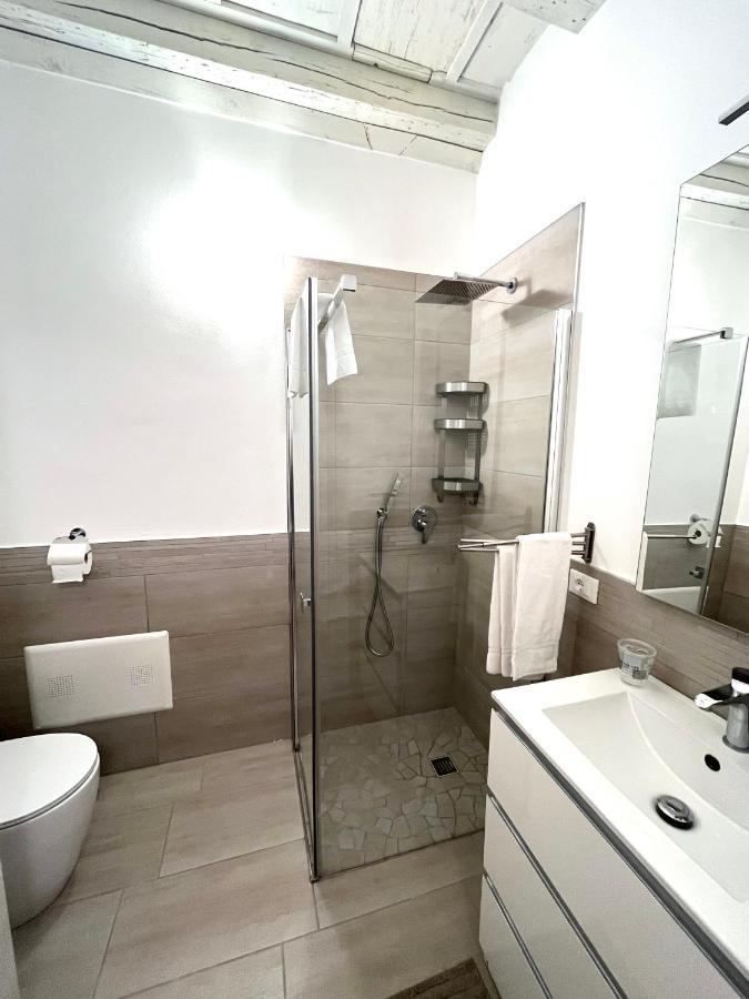 Residenza Serena Suite-Centro Storico Мантова Екстериор снимка