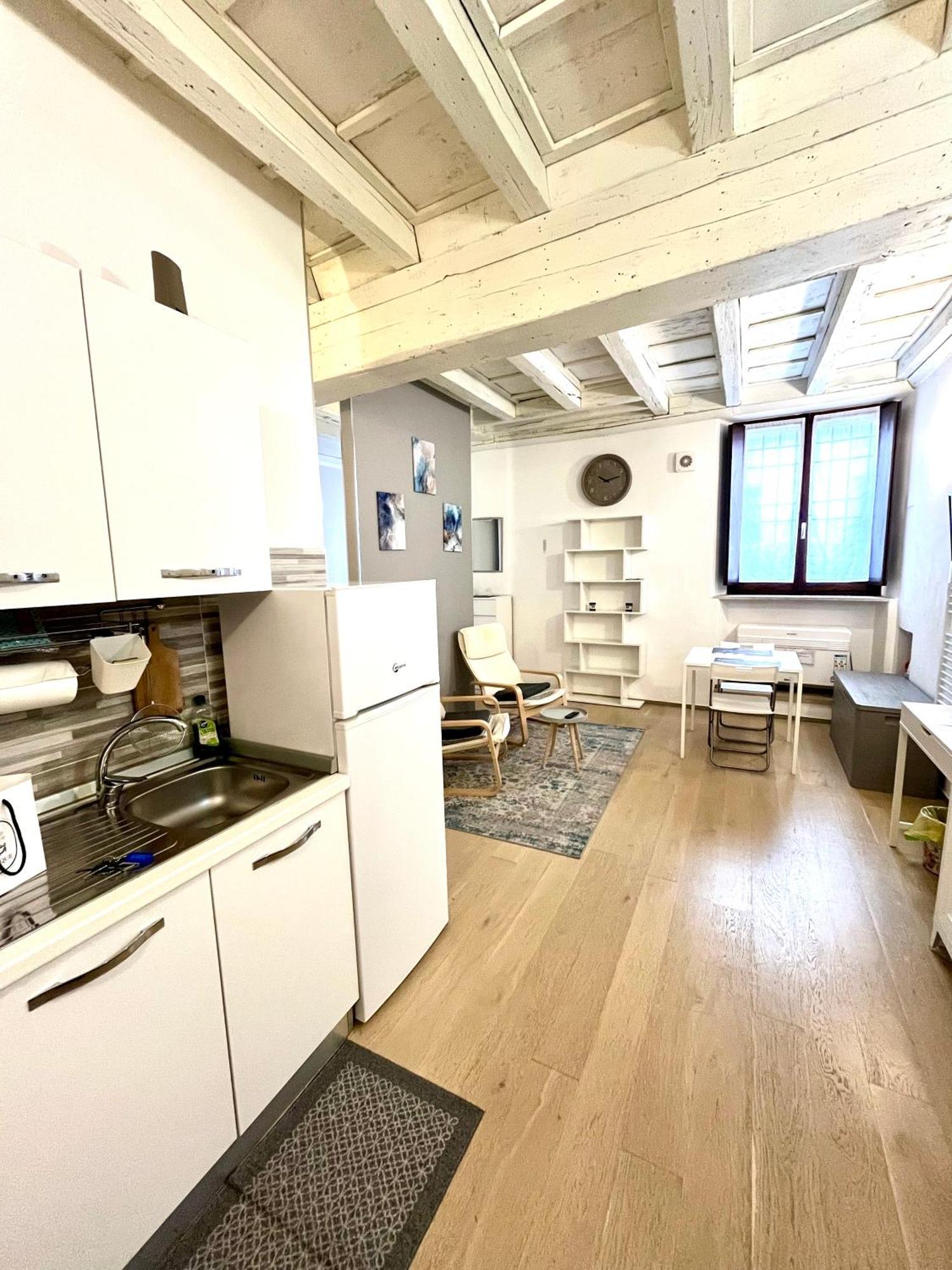 Residenza Serena Suite-Centro Storico Мантова Екстериор снимка